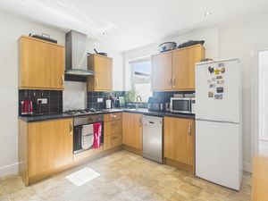 Kitchen- click for photo gallery